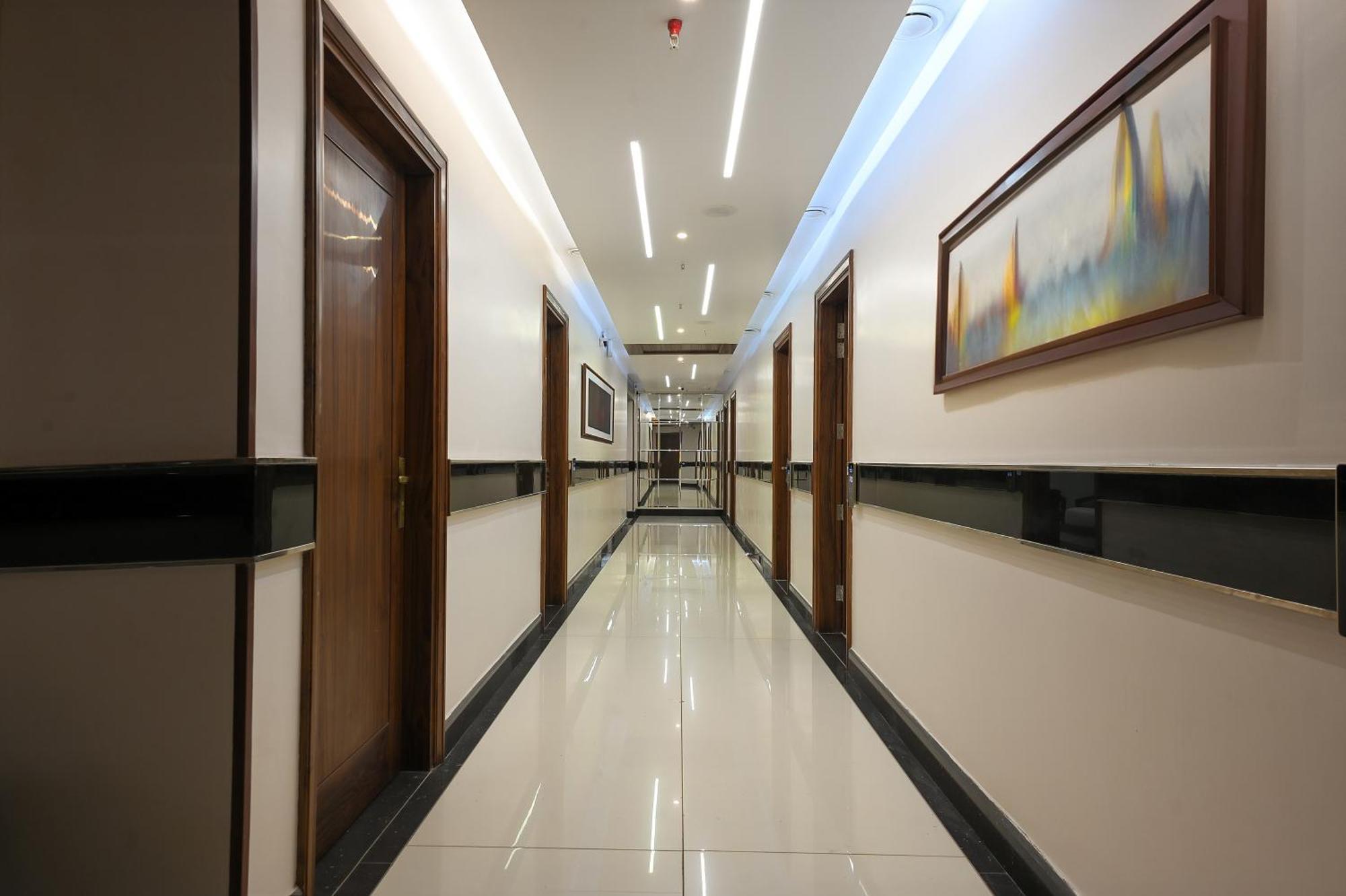 Hotel Leela Grande Karnal Exterior photo