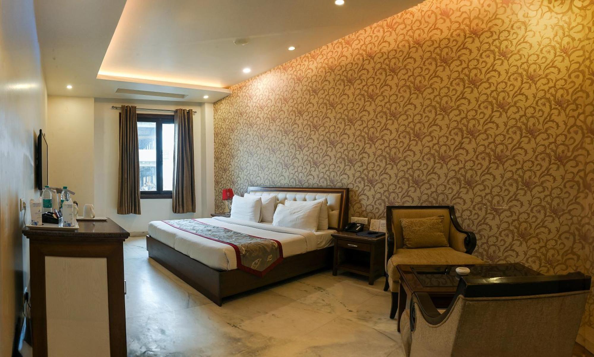 Hotel Leela Grande Karnal Exterior photo