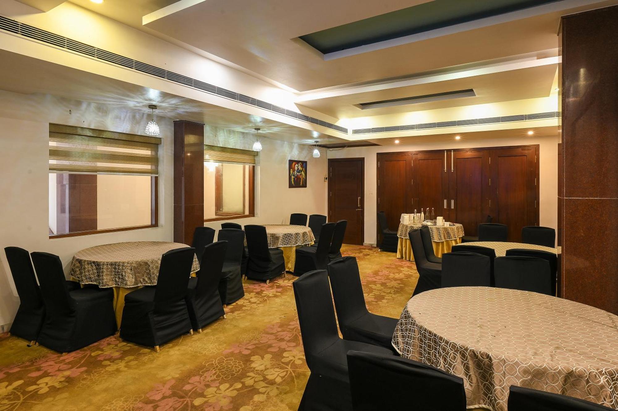 Hotel Leela Grande Karnal Exterior photo