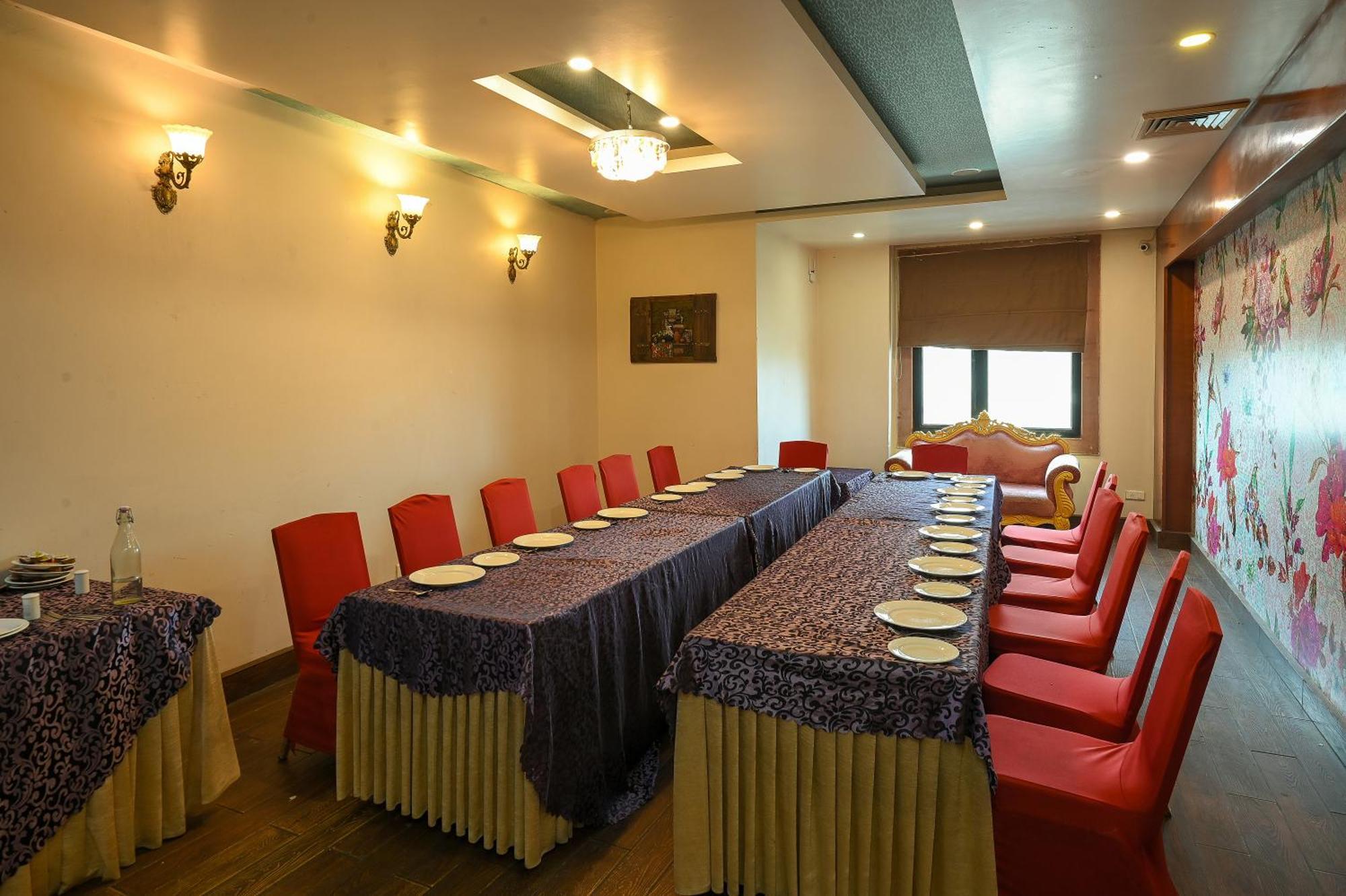Hotel Leela Grande Karnal Exterior photo