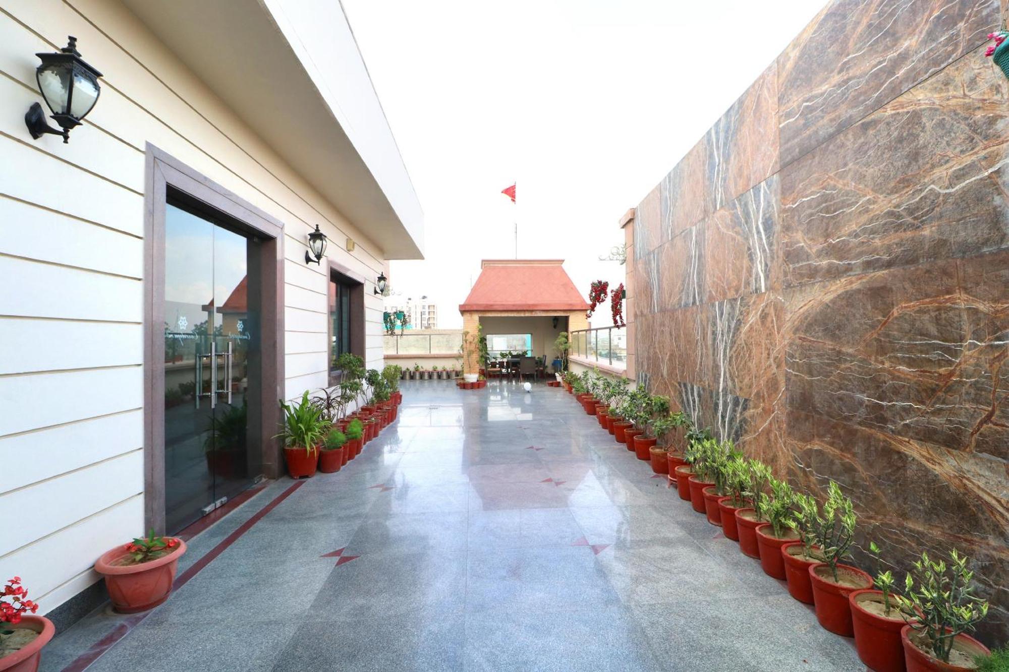 Hotel Leela Grande Karnal Exterior photo