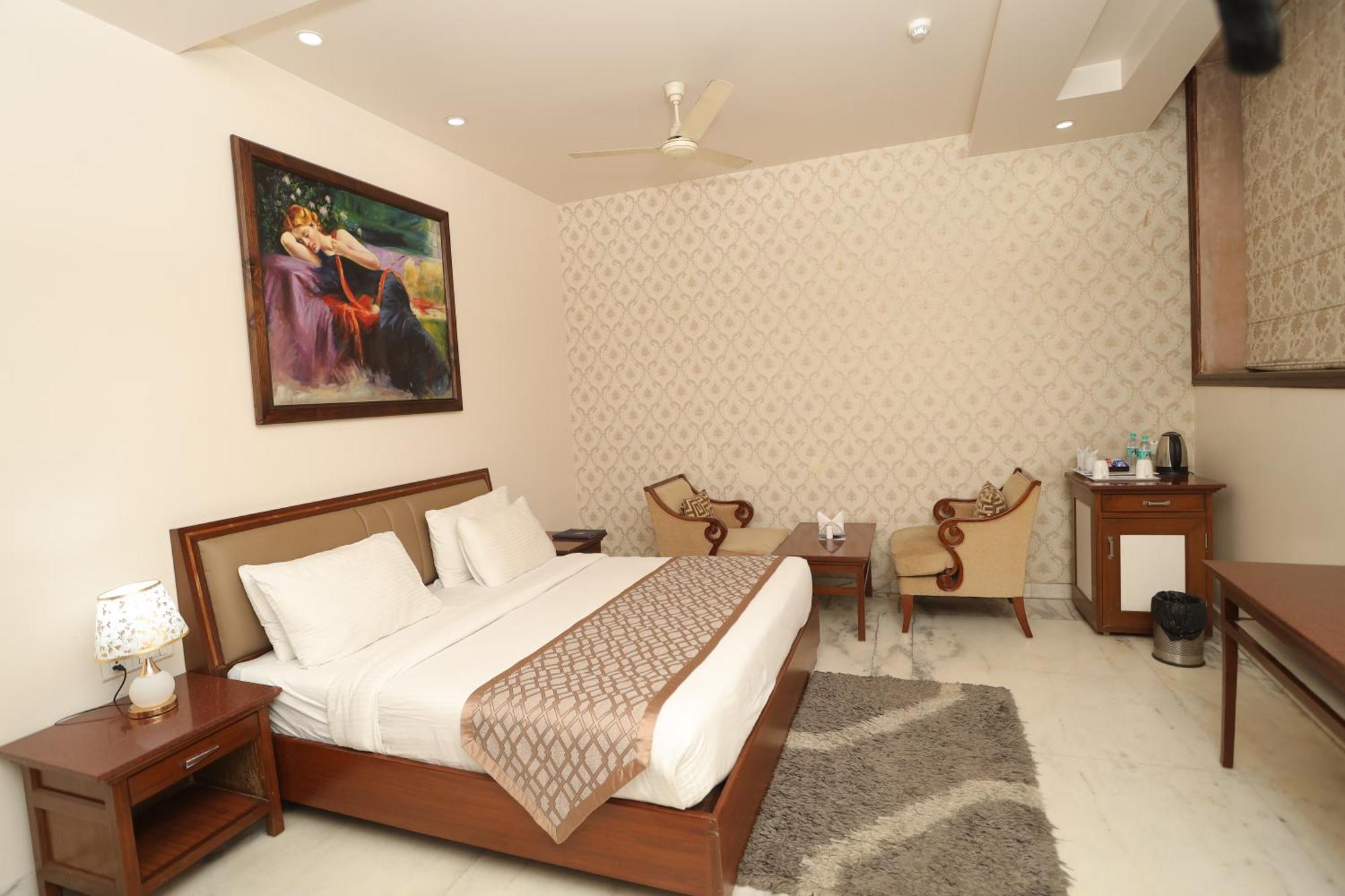 Hotel Leela Grande Karnal Exterior photo